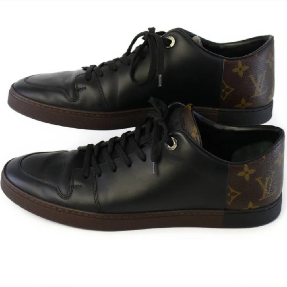 (HOST PICK!) Louis Vuitton sneakers